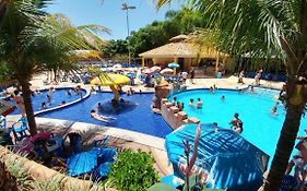 Resort Golden Dolphin Grand Hotel 517 - com roupa de cama e banho